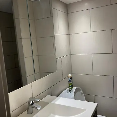 Santocha Apartment *